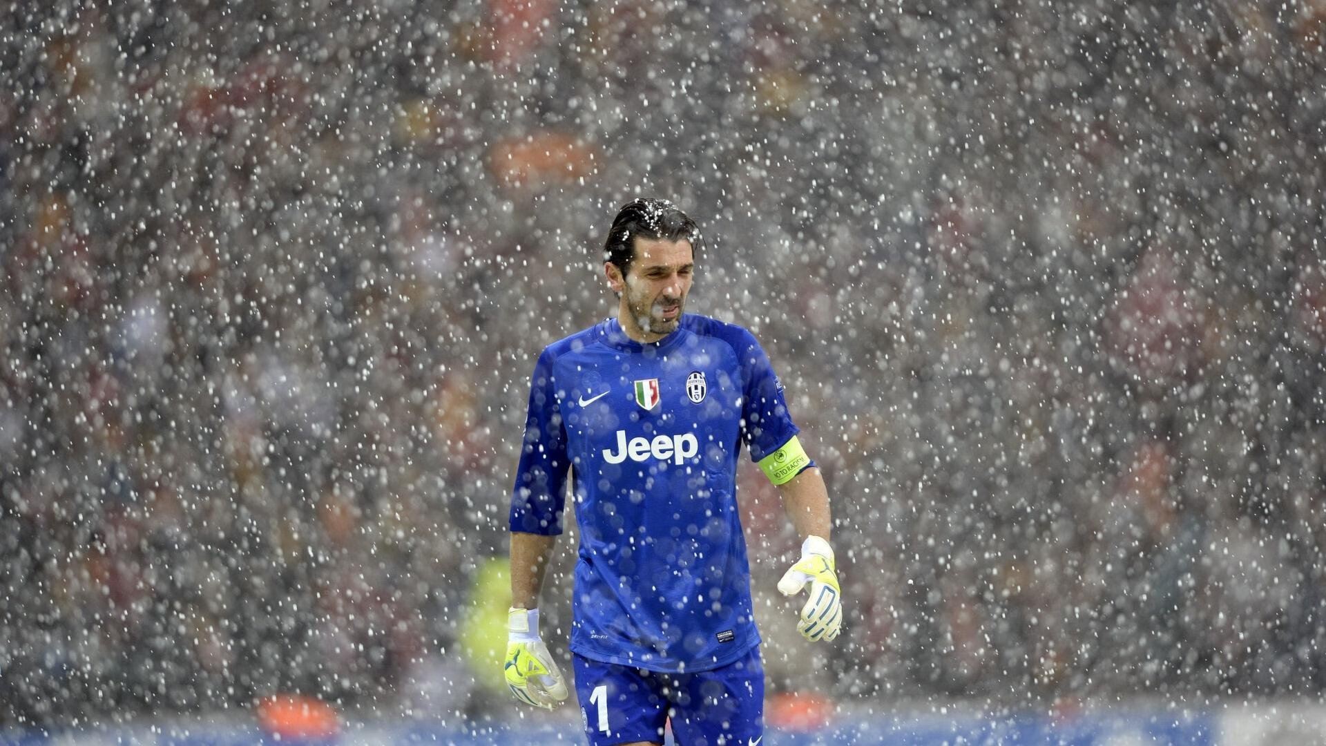 NBA总决赛激战正酣，掘金队主场力克热火队夺赛点